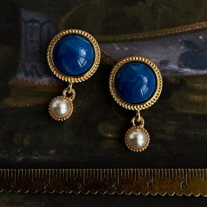 Blue Danube French Retro Gentle Pearl Harbor Earrings