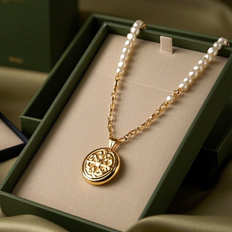 Necklaces for girlfriend