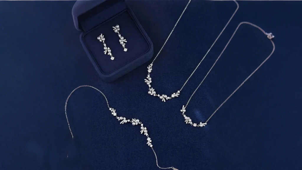 graduation gift jewelry 2025